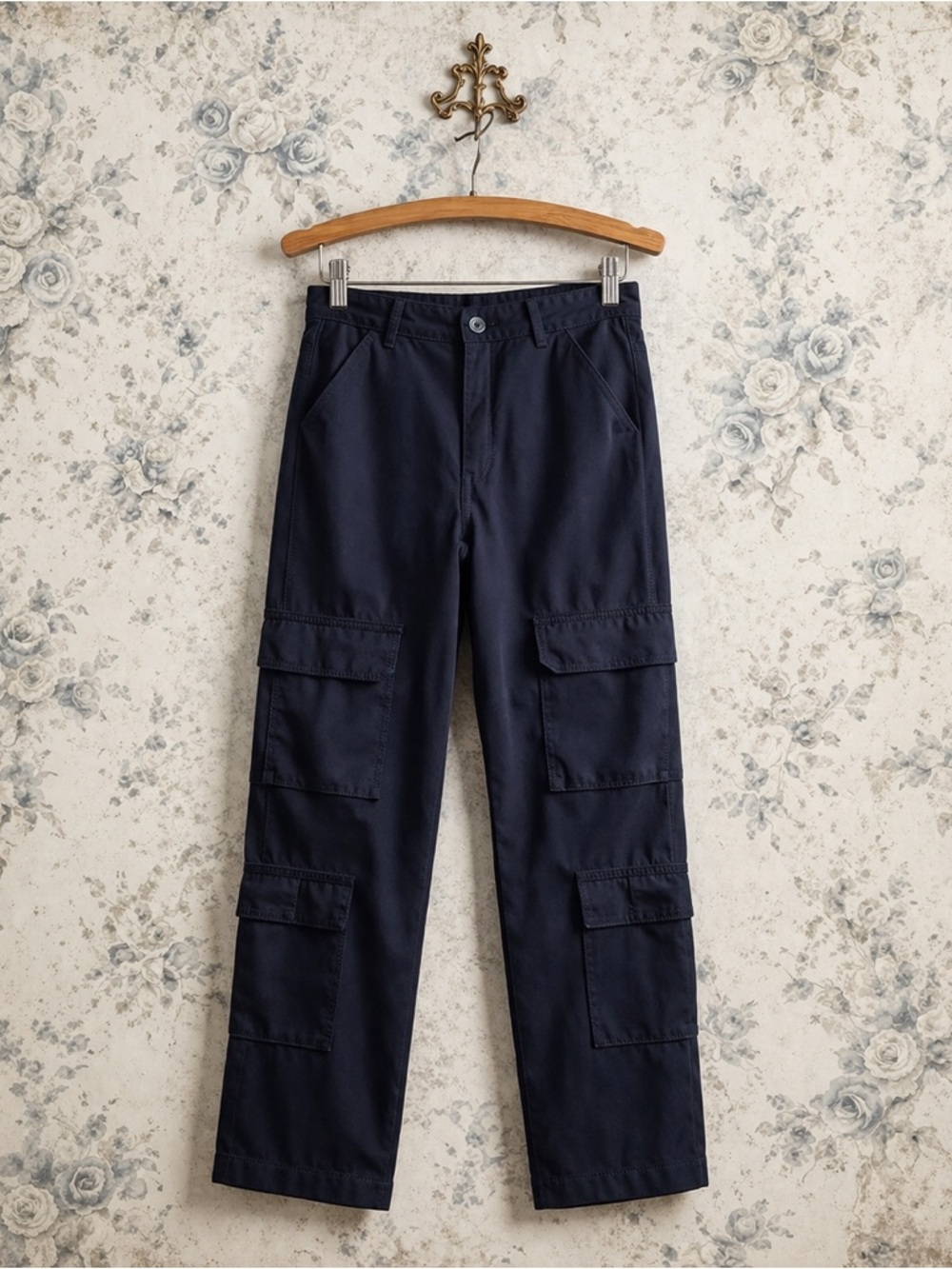 Divided H&M black cargo casual pocket everyday pants 2